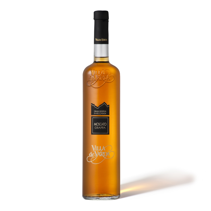 grappa moscato riserva villa de varda